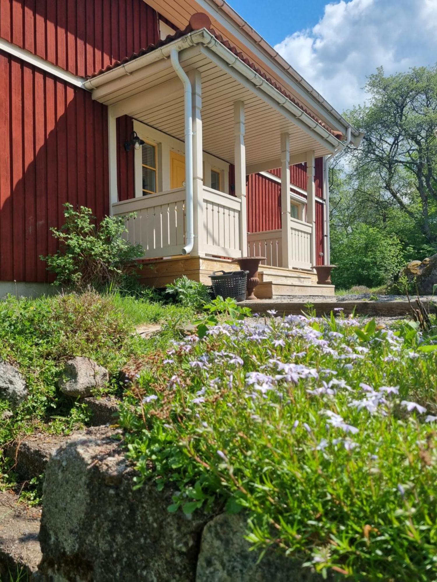 Saellinge House - Cozy Villa With Fireplace And Garden Close To Ουψάλα Εξωτερικό φωτογραφία