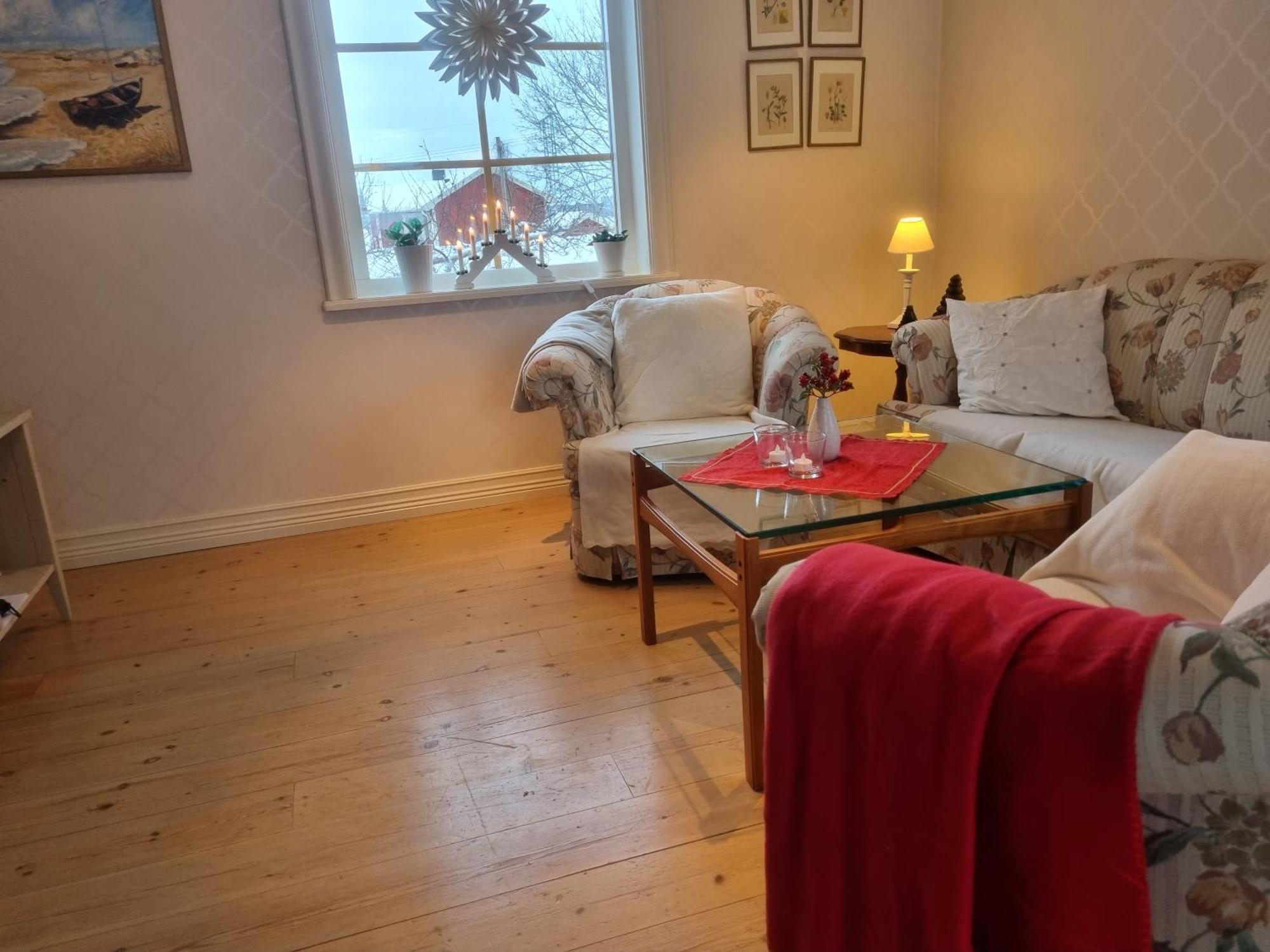 Saellinge House - Cozy Villa With Fireplace And Garden Close To Ουψάλα Εξωτερικό φωτογραφία