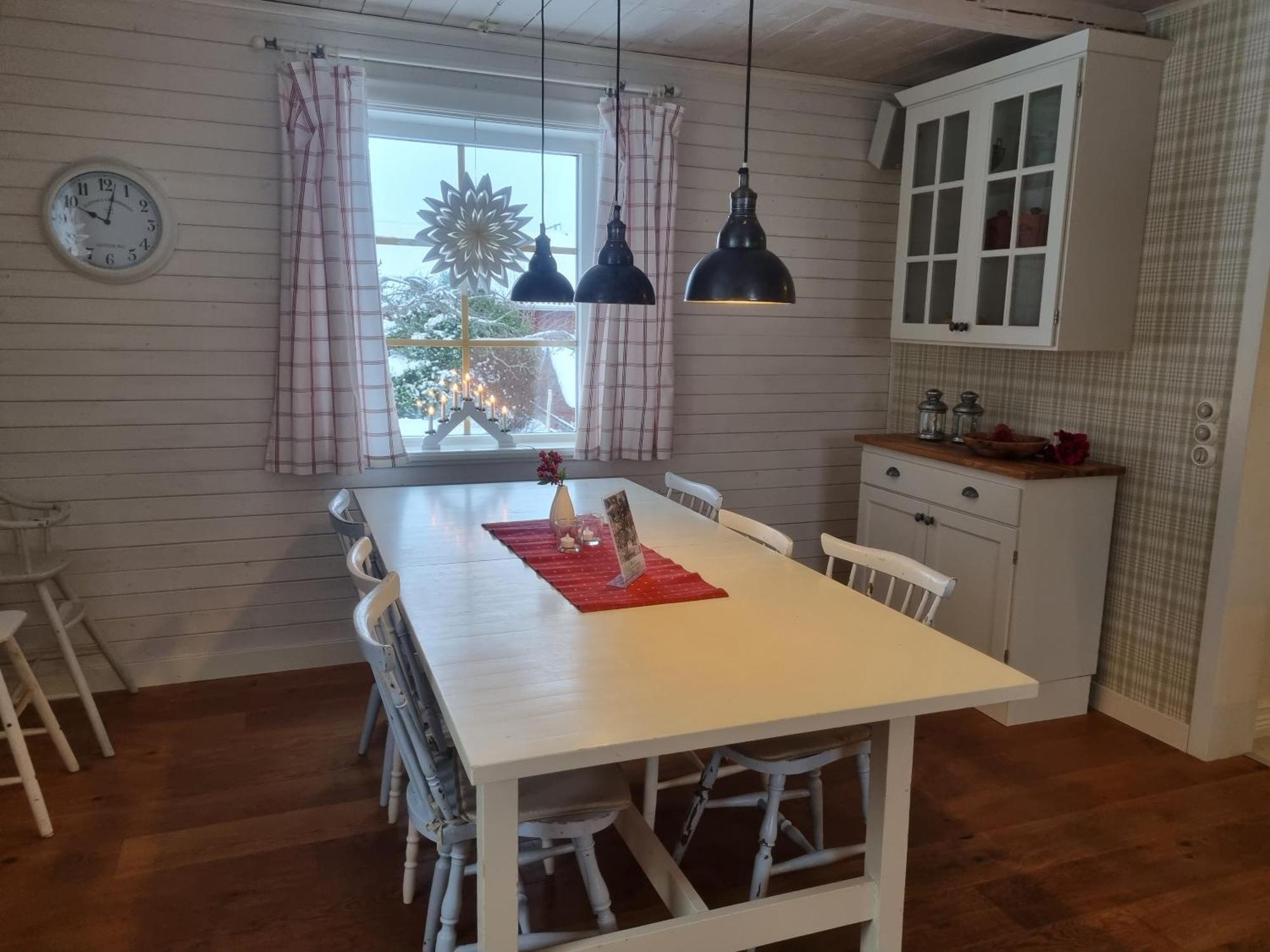 Saellinge House - Cozy Villa With Fireplace And Garden Close To Ουψάλα Εξωτερικό φωτογραφία